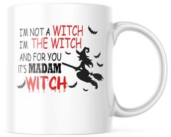 Halloween Mok met tekst: It's madam witch - rood | Halloween Decoratie | Grappige Cadeaus | Koffiemok | Koffiebeker | Theemok | Theebeker