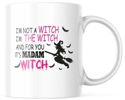 Halloween Mok met tekst: It's madam witch - roze | Halloween Decoratie | Grappige Cadeaus | Koffiemok | Koffiebeker | Theemok | Theebeker