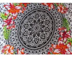 Hamamdoek, pareo, sarong, omslagdoek, saunadoek, bloemen patroon lengte 115 cm breedte 165 kleuren zwart wit rood oranje groen paars versierd met franjes.