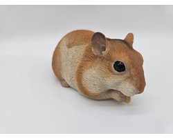 Hamster beeld 13 cm - LICHT BRUIN - mooi beeldje bijna levensecht - hele mooie definities in lichtbruin uitgevoerd - polystone - beeld - hoogkwalitatieve kunststof - decoratiefiguur - interieur - accessoire - voor binnen - cadeau - geschenk
