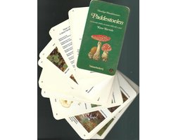 Handige wandelwaaier over paddestoelen