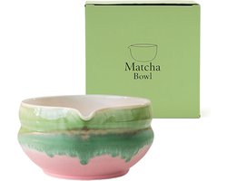 Handmade Ceramic Matcha Bowl with Spout - Watercolor Glazed Porcelain Bowl for Matcha Ceremonies - Pink/Green - 550 ml - in Gift Box - Uniek en Handgemaakt
