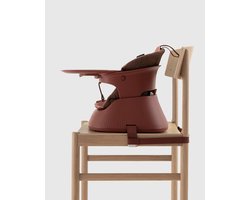 Hannie - Draagbare Kinderstoel en Stoelverhoger Mahogany Red – Meegroei van 6 Maanden tot 5 Jaar – Inclusief Zitje en Draagtas