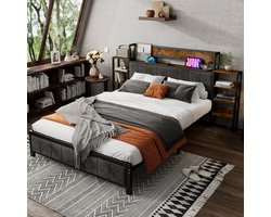 HAUSS SPOLE Tweepersoonsbed - 140x200 cm - Gestoffeerd Bed Met Hoofdbord En USB-Aansluiting - Met Opbergruimte - Fluweel - Zwart + Walnoot