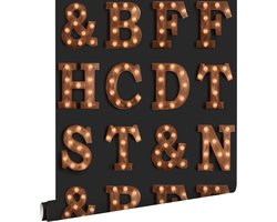 HD vliesbehang houten licht letters zwart en sepia bruin - 138852 van ESTAhome