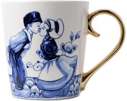 Heinen Delfts Blauw - Mok - Kissing Couple - Goud