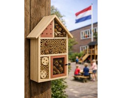 HEM Insectenhotel Hout 37 cm Rood – Bijenhotel & Insectenhuis – Voor Tuin en Balkon – Nestkast voor Bijen, Vlinders en Lieveheersbeestjes – Ophangbaar
