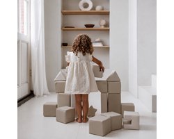 HENVAE® Foam blokken 17-delig - Zachte Speelblokken - Kinder Speelgoed - Stapeltoren - Kasteel Bouwen - Bouwblokken - Foam Blokken - Montessori Speelgoed - Educatief speelgoed - Sensorisch Speelgoed Baby - Kindercadeau - Beige Kleurige Stapelblokken