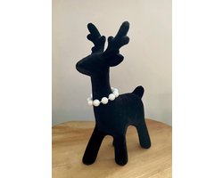 Hert Zwart met Parelketting - 18 cm Hoog - Beeld - Kerst - Kerstmis - Rendier - Kerstmis - Christmas - December - Winter - Herfst - Decoratie - Deco - Decoratief - Sfeer - Interieur - Wonen - Woonaccessoires - Woonaccessoire - Inrichting - Living