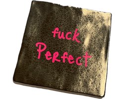 Hippe tegeltje met tekst: Fuck Perfect | Goud met neon roze | Gepersonaliseerde cadeau | Hippe Spreuktegel | Nieuwe woning cadeau | Housewarming cadeau
