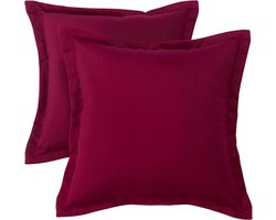 Homescapes buitenkussens – set van 2 tuinkussens & sierkussens voor tuin – waterafstotend & weerbestendig – 45x45 cm – bordeauxrood – voor tuin & terras