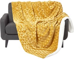 Homescapes Cosy Velvet Triangle Deken - Sherpa Deken Mosterdgeel 200 x 230 cm