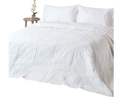 Homescapes Witte Matelassé Sprei, 260 x 260 cm