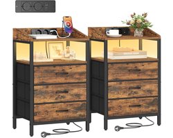 HOMESY Nachtkastjes Set van 2 met LED Licht en Oplaadstation, Eindtafel met 3 Stoffen Opbergladen, Bijzettafel met USB Poorten, Nachtkastje voor Slaapkamer, Vintage Bruin-Zwart