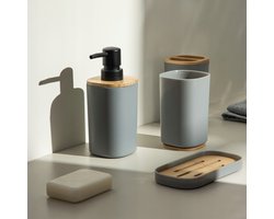 Homla - Tula Badkameraccessoiresset - 4 Delig Badkamer Accessoires Set - Badkamerset - Moderne Badkamer Accessoires - Zeeppompje met Bamboe - Badkamerbeker - Tandenborstelhouder - Zeepbakje - Grijs