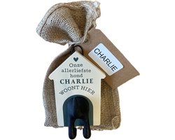 Hondenriemhouder-Charlie-in leuk kado verpakking-15cmx10cm-woonaccessoires-hondengarderobe-kapstok voor honden-kado idee voor hondenbezitters-haak voor hondenriem