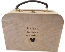 Houten Herinneringskist – “Eén leven, één liefde, één verhaal” – Grenenhout met Lederen Handvat – 23x16,9x9 cm