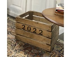 Houten Kist 2022 | LiefsLabel | Handgemaakt | Geboortekist | Kraamcadeau | Kraammand | Baby Cadeaupakket | Speelgoedkist | Opbergkist | Kinderkamer | Cadeau kind 1 jaar | Vintage | Krat | Fruitkist | Veilingkrat | Jubileum | Kerstpakket