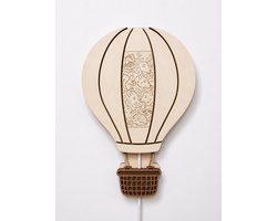 Houten Luchtballon Lamp Bosdieren – Gepersonaliseerd met Naam – Kinderkamer Lamp van Hout – LED Wandlamp Babykamer – 40 x 27 cm