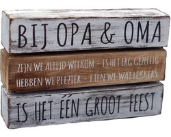 Houten Tekstplank / Tekstbord 16X24cm "Bij Opa & Oma....." - Kleur Antique White & Naturel