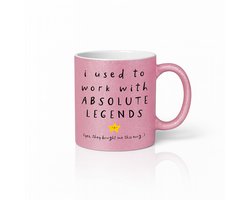 Ik Werkte Met Absolute Legendes’ Mok – Grappige Koffiemok voor op kantoor in Roze