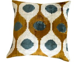 Ikat Velvet Kussen LUMORA. Originele luxe sierkussen met een touch of glamour. Fluweel van premium Zijde en Katoen. 50x50 cm