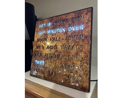 Intertime | Woordklok | Wandklok | Tafelklok | 28x28 | Epoxy brons| Nederlands