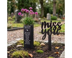 Janse® Metalen Grafdecoratie 2 delig - Bloempot houder - Tuinsteker Miss you - Grafsteker - Bloempot - Herdenking - Decoratie - Tuindecoratie - Memorial - Met drainage - Grondpen - Begraafplaats - Zwart