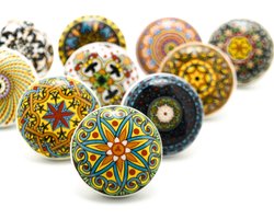 Keramische handgrepen - 9 stuks - 3,9*3,9*2,8 cm - handgemaakte keramische knoppen in meerdere kleuren - retrolook bloemvormige deurgrepen - keukenkastlademeubels - handbeschilderd - garderobedeurgrepen - ronde handgrepen met één gat