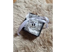 Kerstbal met tekst- Coming soon baby 2026- Bekendmaking - Aankondiging van de baby- Kerstbal wit mat- Met tekst