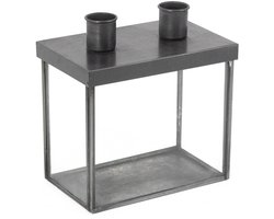 Kistje met 2 kaarsenstandaards