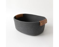 Kleine katoenen mand met PU-leren handvat, geschikt voor het opbergen van baby- en kinderkleding, speelgoed, snoep en cadeautjes. Gemaakt van katoenen touw, geschikt voor in de woonkamer, badkamer, douche of als wasmand. Kan ook gebruikt worden als h