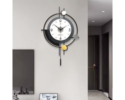 klok hangend in de woonkamer en eetkamer, eenvoudige nieuwe huisdecoratie klok, stille wandklok modieuze creatieve klok