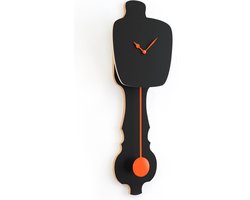 KLOQ - Wandklok met Pendule - Batterijen Inbegrepen - Wanddecoratie - Quartz Beweging - Niet-Tikkend Batterij Aangedreven - Satijn Zwart en Neon Oranje - Groot