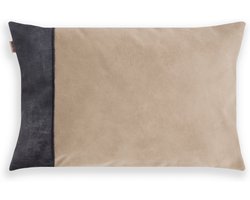 Knit Factory Cezan Sierkussen - Rechthoekig kussen - Kussen woonkamer - Bank kussen - Decoratie kussen - Linnen - 60x40 cm - Rechthoekig kussen - Superzacht kussen gemaakt van Veloursstof - Kussenhoes inclusief kussenvulling