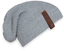 Knit Factory Coco Gebreide Muts Heren & Dames - Sloppy Beanie hat - Licht Grijs - Warme lichtgrijze Wintermuts - Unisex - One Size
