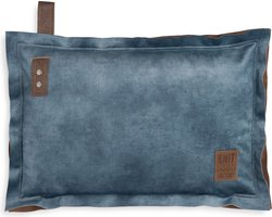 Knit Factory Dax Sierkussen - Rechthoekig kussen - Kussen woonkamer - Bank kussen - Decoratie kussen - Jeans - 60x40 cm - Kussenhoes inclusief kussenvulling