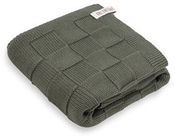 Knit Factory Gebreide Handdoek Ivy - Handdoek badkamer - Khaki - Groen - 60x110 cm - Katoen