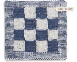 Knit Factory Gebreide Pannenlap Block - Pannenlappen gemaakt van 50% katoen & 50% acryl - Blokken motief - Traditionele look - 1 stuk - Ecru/Jeans - Donker Blauw - 23x23 cm