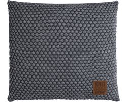 Knit Factory Juul Sierkussen - Vierkant kussen - Kussen woonkamer - Bank kussen - Decoratie kussen - Antraciet/Licht Grijs - 50x50 cm - Kussenhoes inclusief kussenvulling
