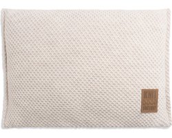 Knit Factory Lynn Sierkussen - Rechthoekig kussen - Kussen woonkamer - Bank kussen - Decoratie kussen - Beige - 60x40 cm - Kussenhoes inclusief kussenvulling
