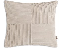 Knit Factory Ritz Sierkussen - Vierkant kussen - Kussen woonkamer - Bank kussen - Decoratie kussen - Modern - Beige - 50x50 cm - Superzacht - Kussenhoes inclusief kussenvulling