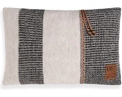 Knit Factory Roxx Sierkussen - Rechthoekig kussen - Kussen woonkamer - Bank kussen - Decoratie kussen - Beige/Zwart - 60x40 cm - Kussenhoes inclusief kussenvulling