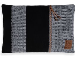 Knit Factory Roxx Sierkussen - Rechthoekig kussen - Kussen woonkamer - Bank kussen - Decoratie kussen - Zwart/Licht Grijs - 60x40 cm - Kussenhoes inclusief kussenvulling