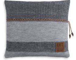 Knit Factory Roxx Sierkussen - Vierkant kussen - Kussen woonkamer - Bank kussen - Decoratie kussen - Licht Grijs/Antraciet - 50x50 cm - Kussenhoes inclusief kussenvulling