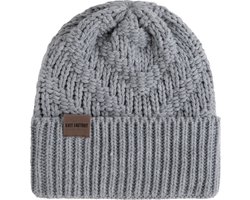 Knit Factory Sally Gebreide Muts Heren & Dames - Beanie hat - Licht Grijs - Grofgebreid - Warme lichtgrijze Wintermuts - Unisex - One Size