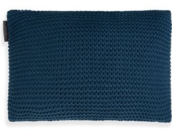 Knit Factory Vinz Sierkussen - Rechthoekig kussen - Kussen woonkamer - Bank kussen - Decoratie kussen - Petrol - 60x40 cm - Kussenhoes inclusief kussenvulling