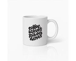 Koffiemok 330ml – "Koffie, Scrubs en Rubber Handschoenen" – Grappig Cadeau voor Verpleegkundigen, Medisch Personeel
