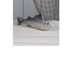Kom in de sfeer van strand, zee en vissershavens met deze keramische handgemaakte vis. Laat deze grijsblauwe vis gezellig ergens tegenaan leunen. Glanzend afgewerkt. Let op: Dit is geen speelgoed. Voor uzelf of Bestel Een Kado.
