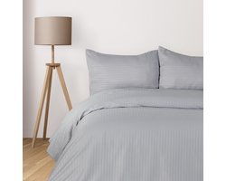 Komfortec Hotelkwaliteit Dekbedovertrekset met Rits 240x220 cm + 2 kussenslopen 80x80 cm – Grijs